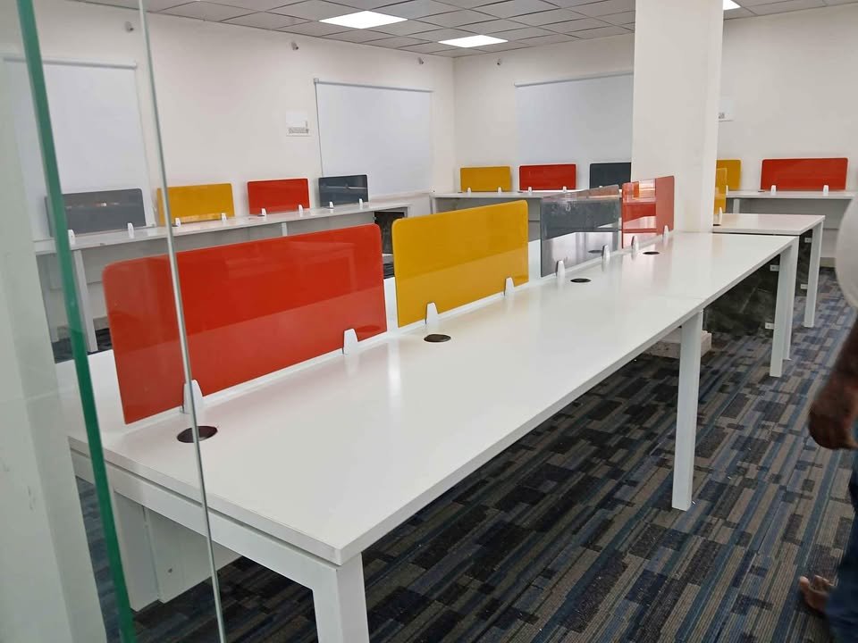 Linear Workstations