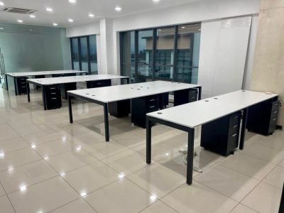 Linear workstation with storage.Ff