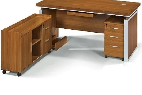 boss-office-table-Furniture Fusion